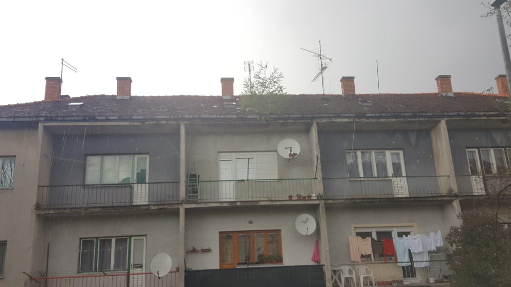 LUKSUZNI BAZENI NA LIČKOM OSIKU