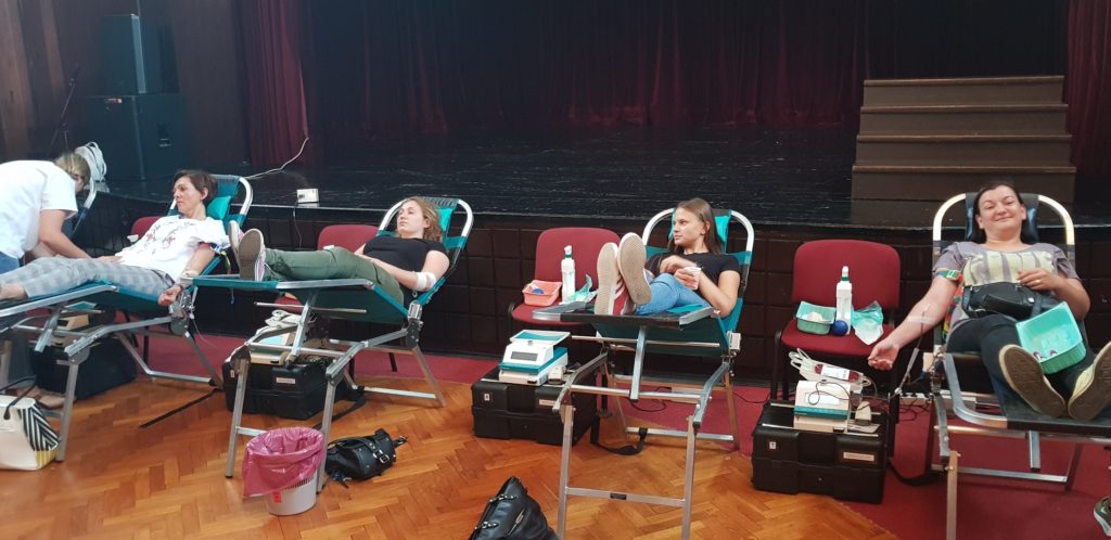 Izvješće gradskog društva crvenog križa Gospić o provedenoj dobrovoljnoj akciji darivanja krvi u Gospiću.