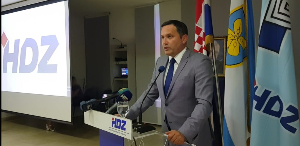 HDZ: NAŠI I VAŠI !