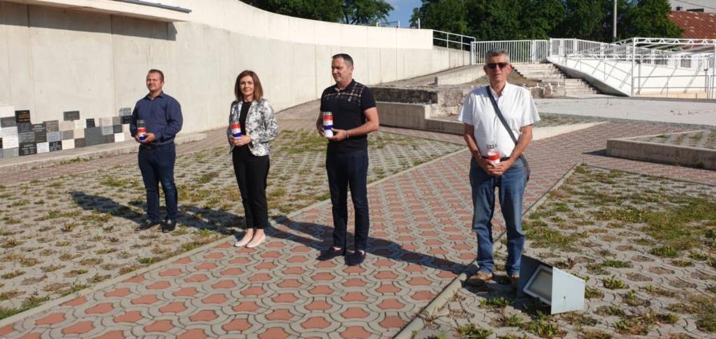 HDZ-ovi kandidati za Sabor Marijan Kustić i Anita Pocrnić Radošević predstavili su se u Udbini i Donjem Lapcu