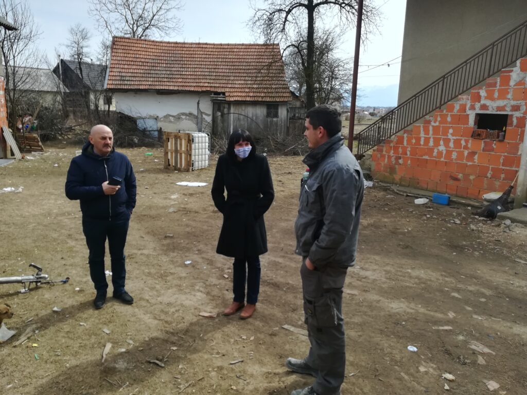 GRADONAČELNIK KARLO STARČEVIĆ U OBILASKU GOSPIĆKIH POLJOPRIVREDNIKA
