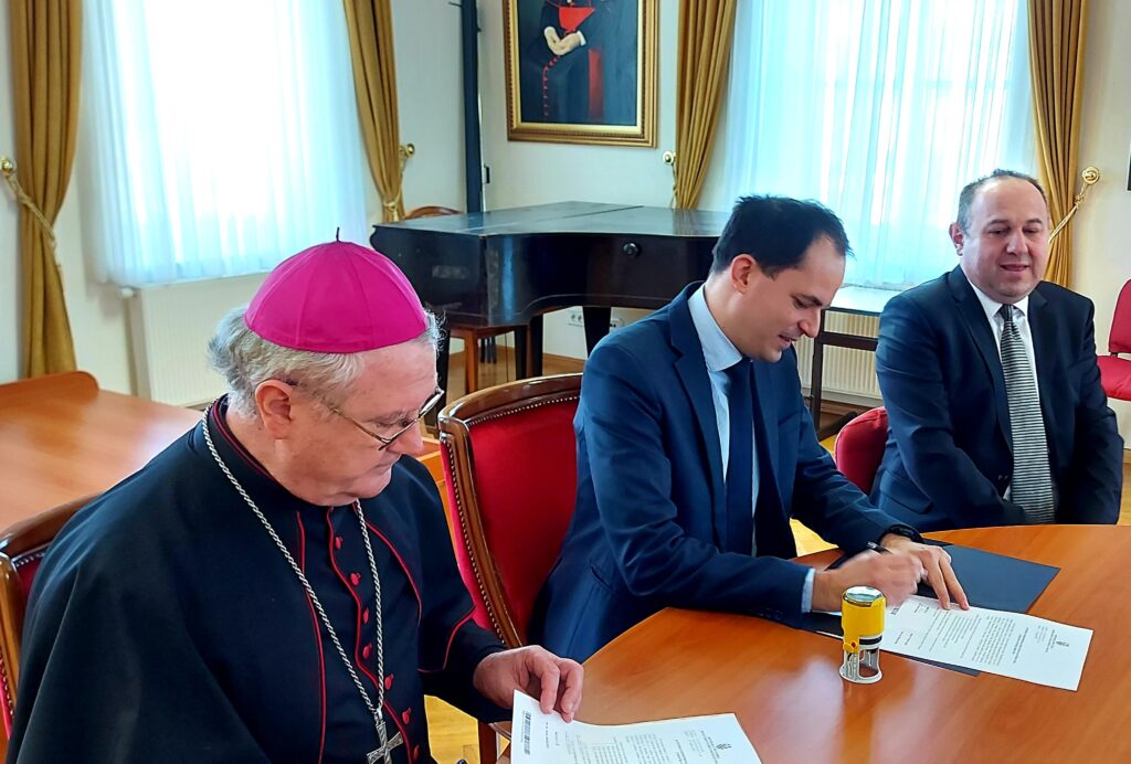 POVRATAK CRKVENIH MATIČNIH KNJIGA