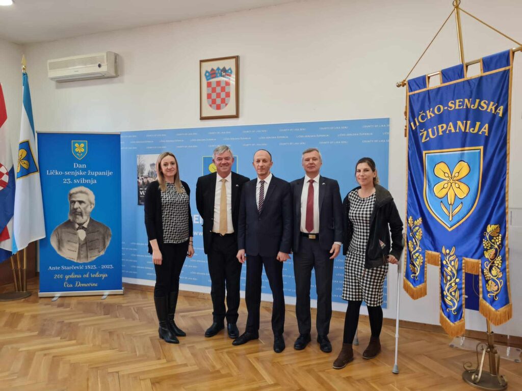 VELEPOSLANIK ČEŠKE POSJETIO ŽUPANA PETRYA