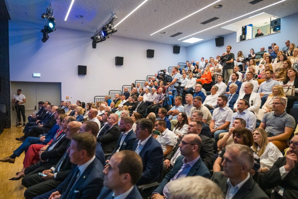 NOVALJA PROSLAVILA DAN GRADA