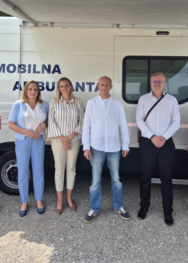 MOBILNA AMBULANTA LIČKO-SENJSKE ŽUPANIJE SLUŽBENO ZAPOČELA S RADOM