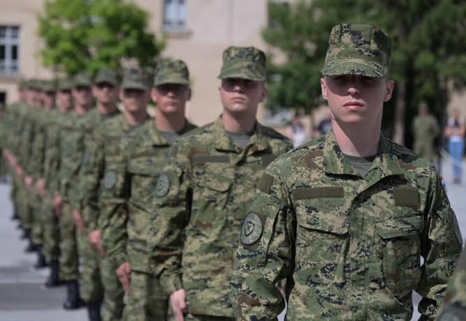 MORH RASPISAO JAVNI NATJEČAJ ZA PRIJAM U KADETSKU SLUŽBU