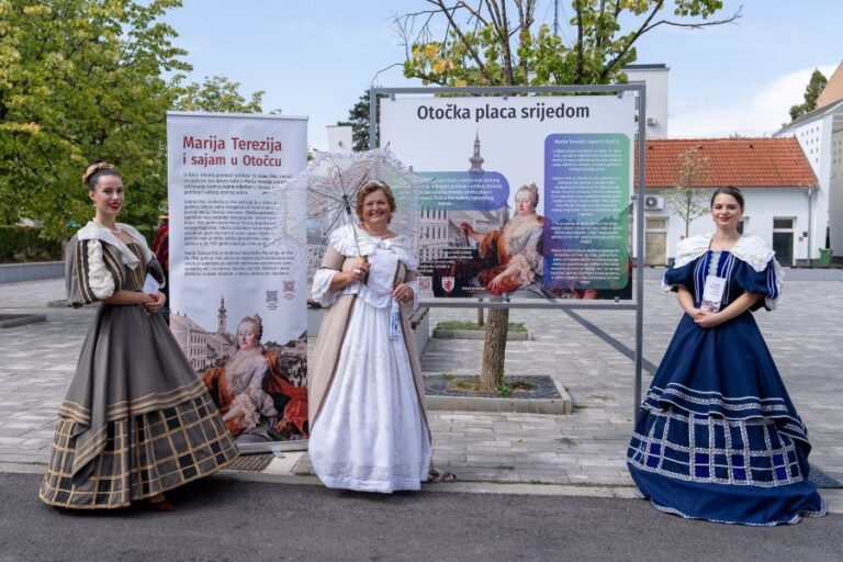 OŽIVLJEN LIK MARIJE TEREZIJE ZA 280 GODINA PLACE U OTOČCU